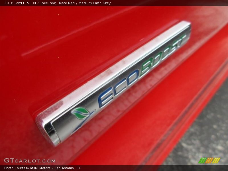 Race Red / Medium Earth Gray 2016 Ford F150 XL SuperCrew