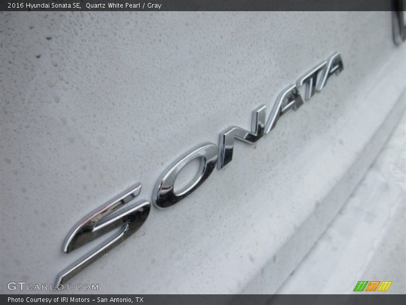 Quartz White Pearl / Gray 2016 Hyundai Sonata SE