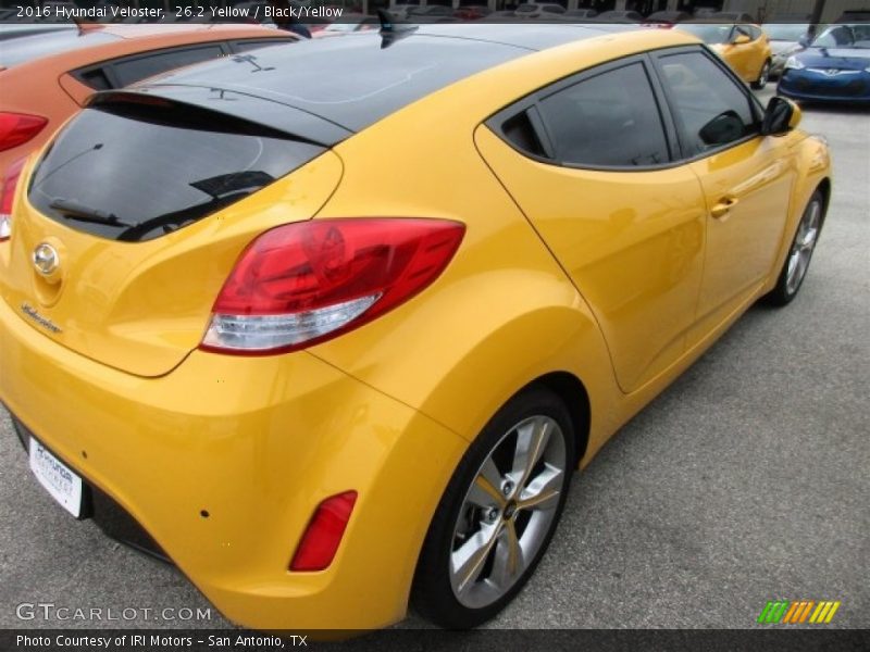 26.2 Yellow / Black/Yellow 2016 Hyundai Veloster