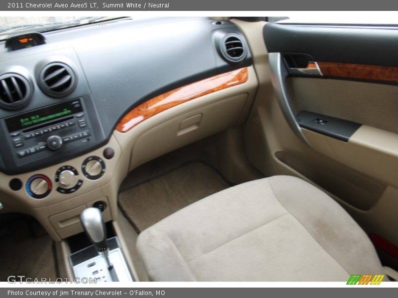 Summit White / Neutral 2011 Chevrolet Aveo Aveo5 LT