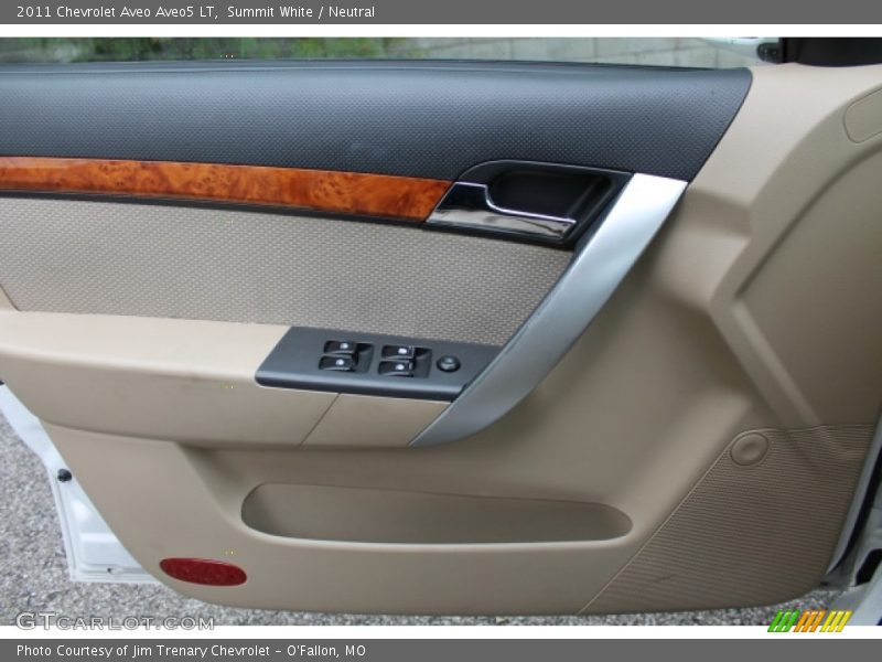 Summit White / Neutral 2011 Chevrolet Aveo Aveo5 LT
