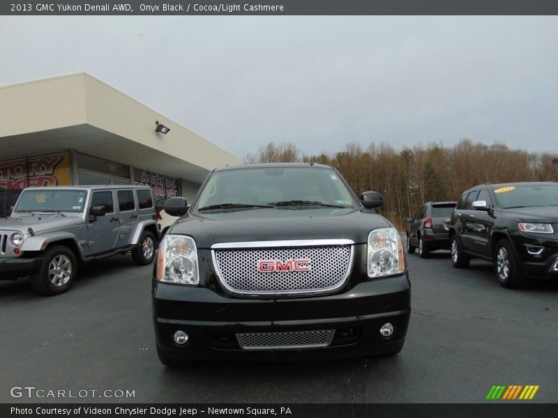 Onyx Black / Cocoa/Light Cashmere 2013 GMC Yukon Denali AWD