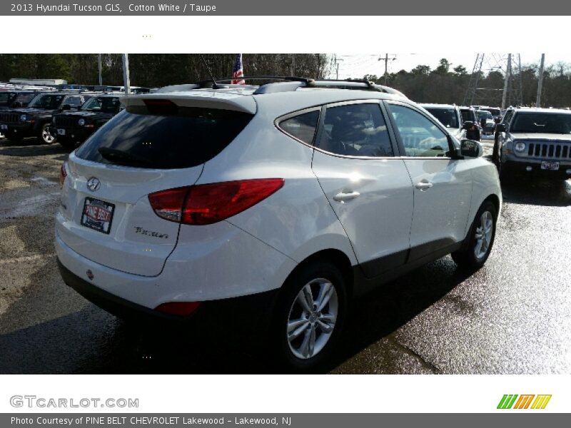 Cotton White / Taupe 2013 Hyundai Tucson GLS