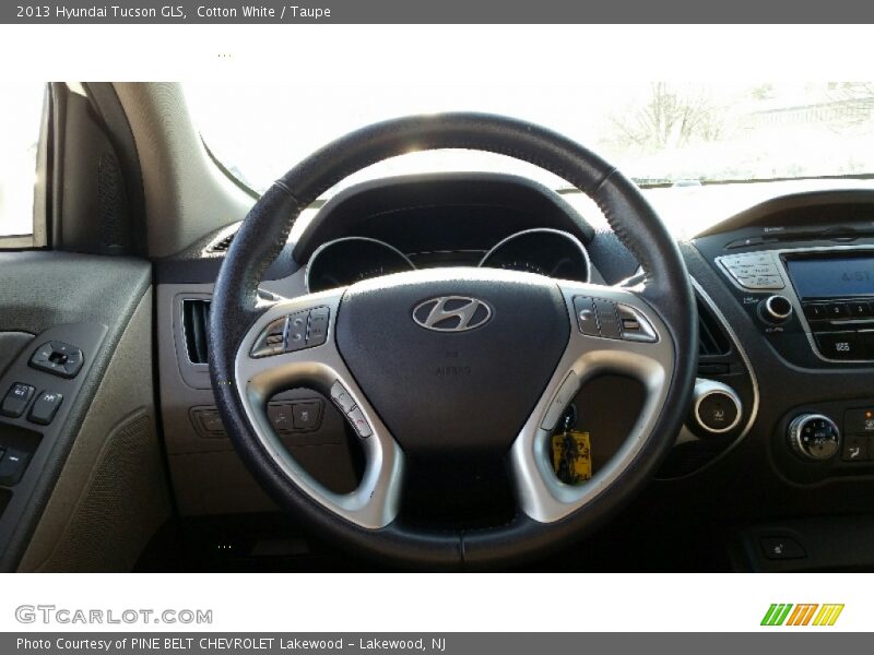 Cotton White / Taupe 2013 Hyundai Tucson GLS