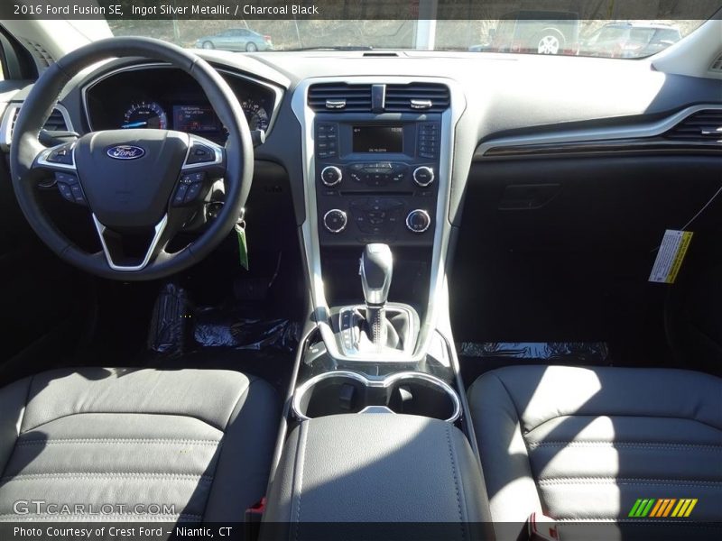 Ingot Silver Metallic / Charcoal Black 2016 Ford Fusion SE