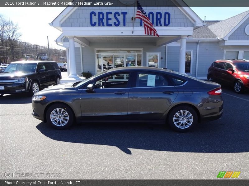 Magnetic Metallic / Medium Earth Gray 2016 Ford Fusion S