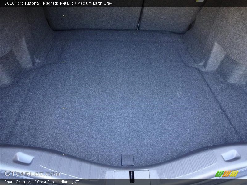 Magnetic Metallic / Medium Earth Gray 2016 Ford Fusion S