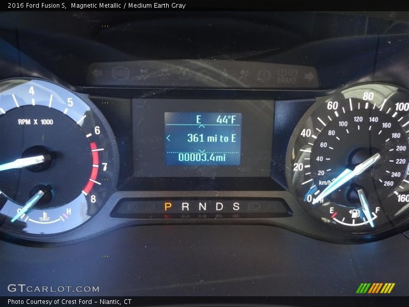 Magnetic Metallic / Medium Earth Gray 2016 Ford Fusion S