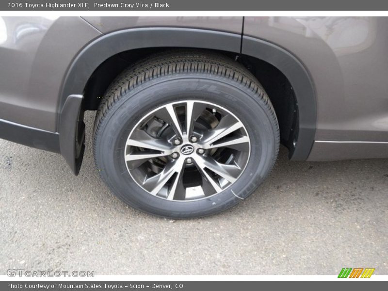 Predawn Gray Mica / Black 2016 Toyota Highlander XLE