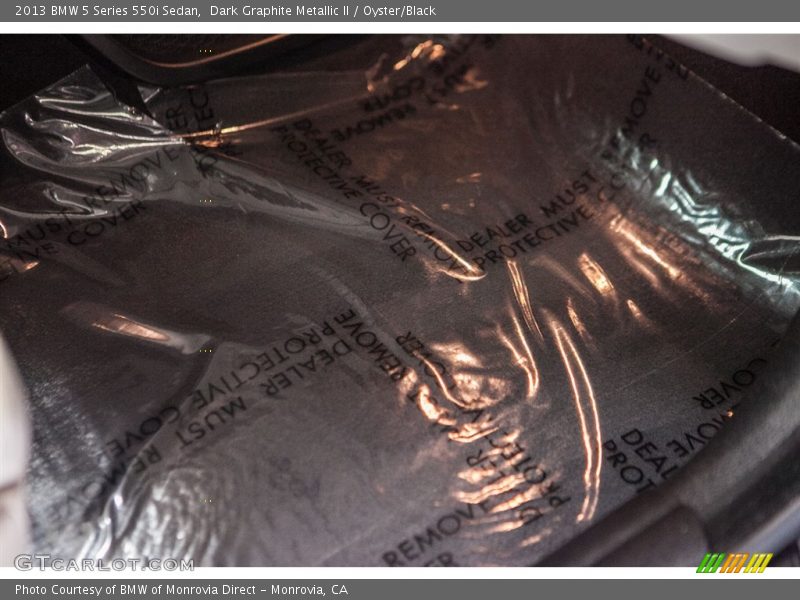 Dark Graphite Metallic II / Oyster/Black 2013 BMW 5 Series 550i Sedan