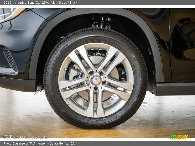 Night Black / Black 2016 Mercedes-Benz GLA 250