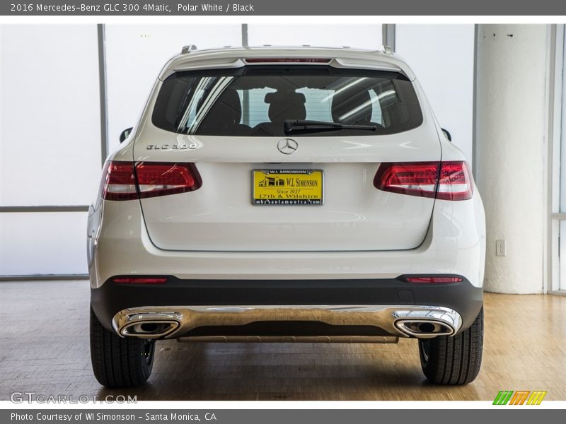 Polar White / Black 2016 Mercedes-Benz GLC 300 4Matic