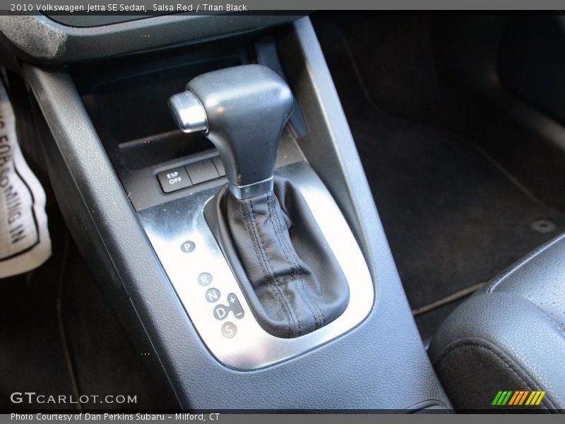 Salsa Red / Titan Black 2010 Volkswagen Jetta SE Sedan