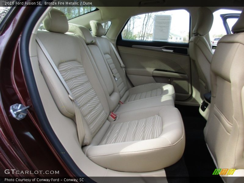Bronze Fire Metallic / Dune 2016 Ford Fusion SE