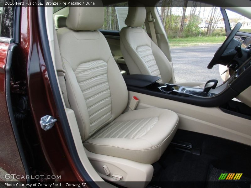 Bronze Fire Metallic / Dune 2016 Ford Fusion SE