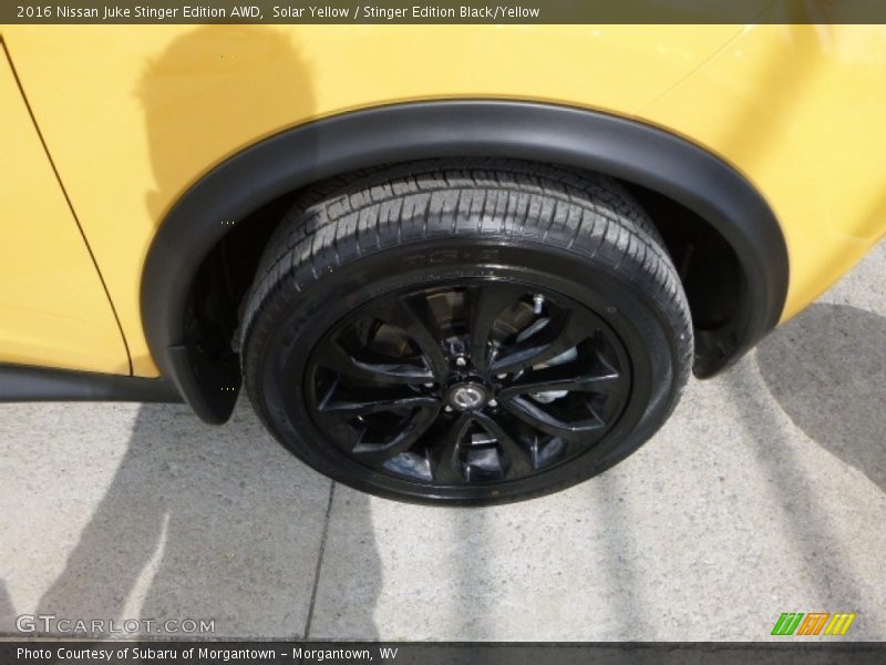 Solar Yellow / Stinger Edition Black/Yellow 2016 Nissan Juke Stinger Edition AWD