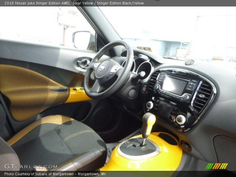 Solar Yellow / Stinger Edition Black/Yellow 2016 Nissan Juke Stinger Edition AWD