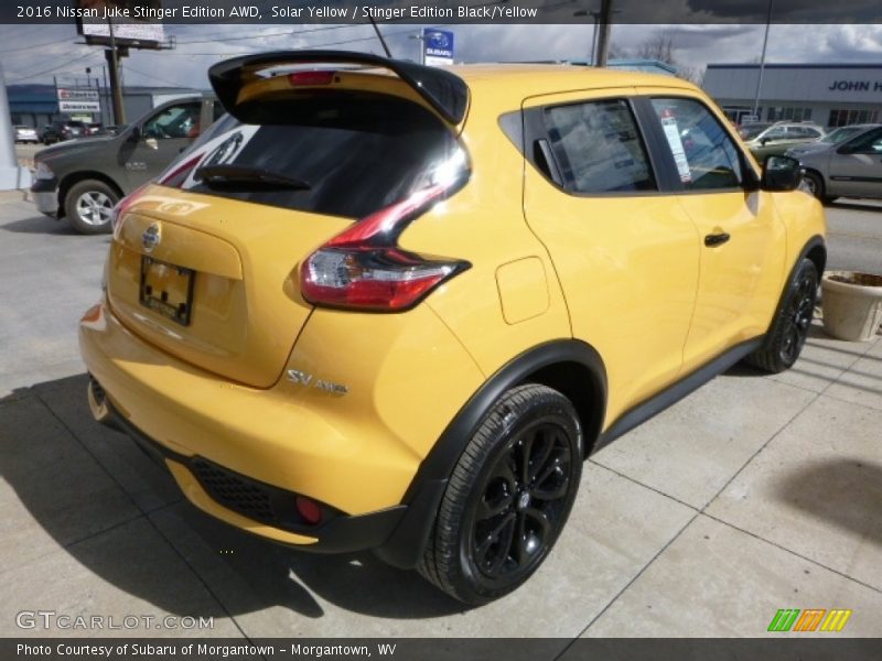 Solar Yellow / Stinger Edition Black/Yellow 2016 Nissan Juke Stinger Edition AWD