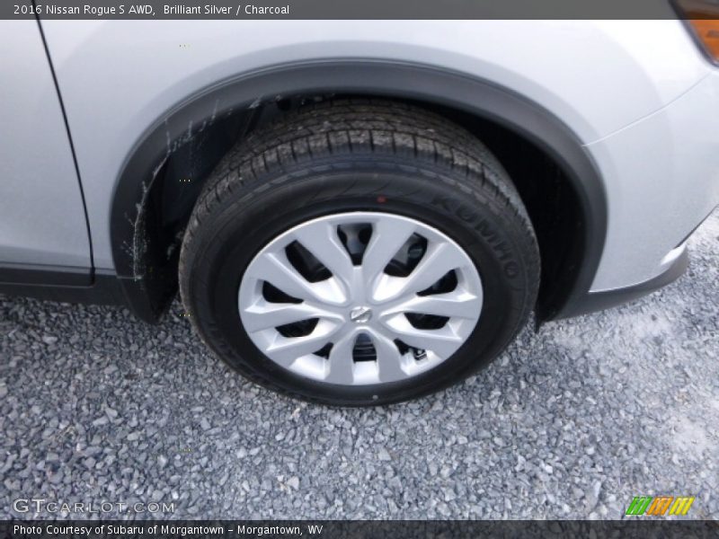 Brilliant Silver / Charcoal 2016 Nissan Rogue S AWD