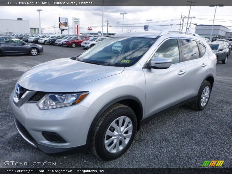 Front 3/4 View of 2016 Rogue S AWD