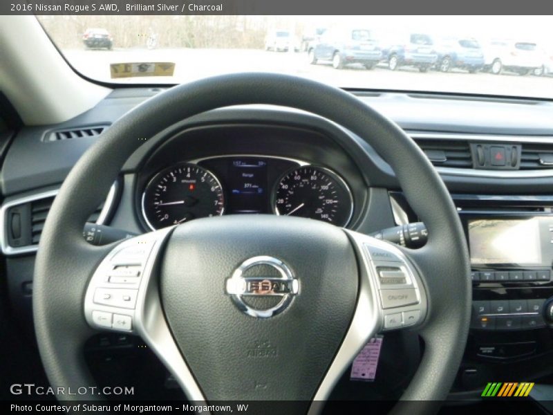 Brilliant Silver / Charcoal 2016 Nissan Rogue S AWD