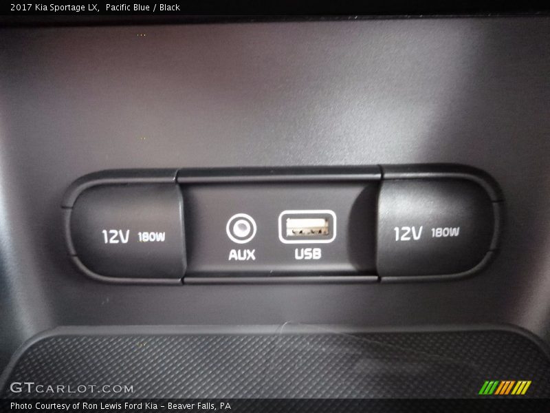 Pacific Blue / Black 2017 Kia Sportage LX