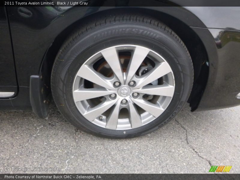 Black / Light Gray 2011 Toyota Avalon Limited