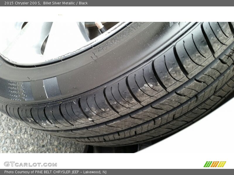 Billet Silver Metallic / Black 2015 Chrysler 200 S