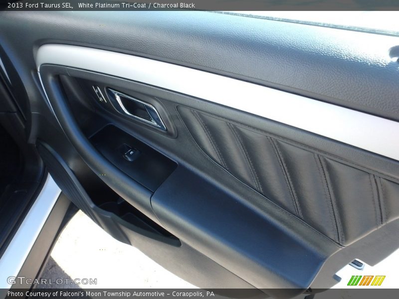 White Platinum Tri-Coat / Charcoal Black 2013 Ford Taurus SEL