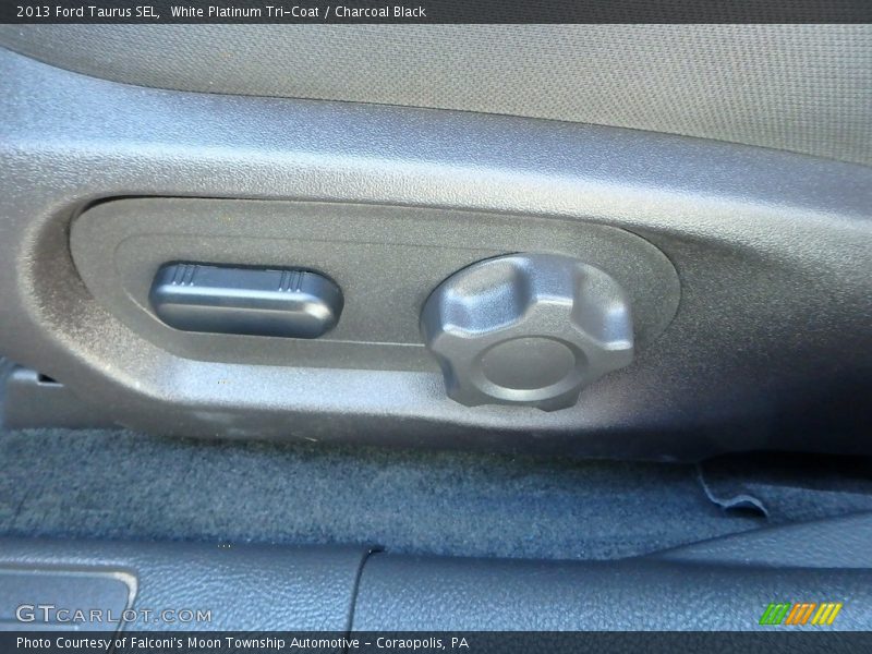 White Platinum Tri-Coat / Charcoal Black 2013 Ford Taurus SEL