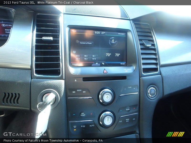 White Platinum Tri-Coat / Charcoal Black 2013 Ford Taurus SEL
