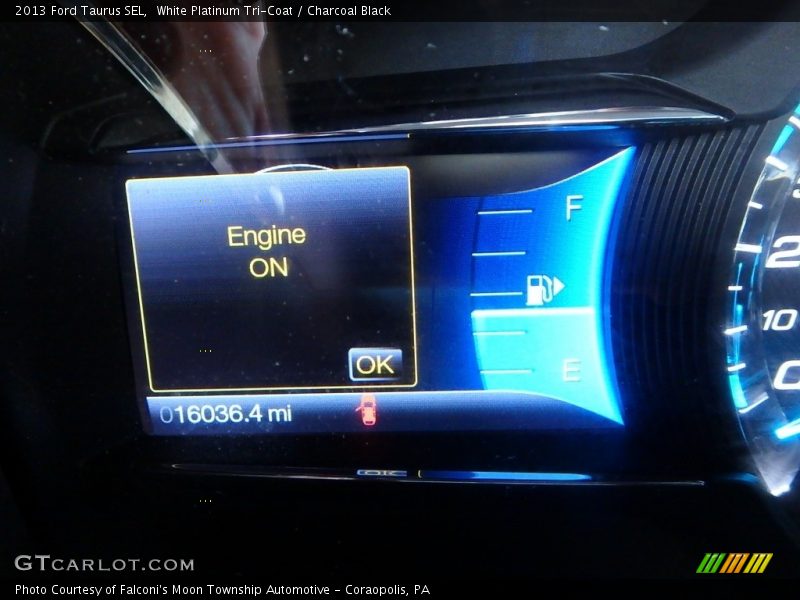 White Platinum Tri-Coat / Charcoal Black 2013 Ford Taurus SEL