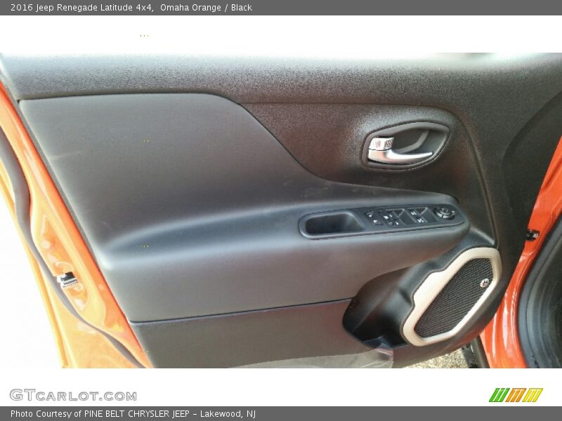 Omaha Orange / Black 2016 Jeep Renegade Latitude 4x4