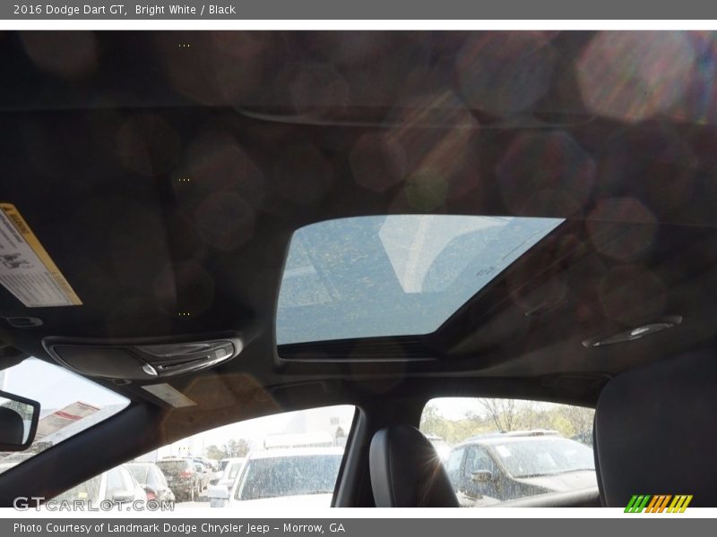 Bright White / Black 2016 Dodge Dart GT