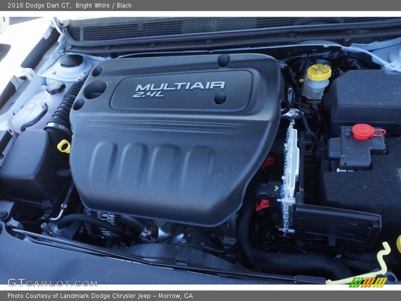 Bright White / Black 2016 Dodge Dart GT