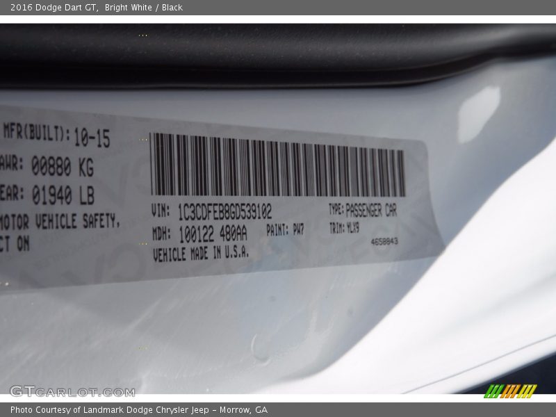 Bright White / Black 2016 Dodge Dart GT