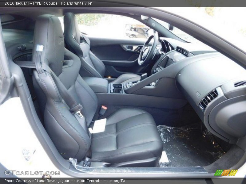 Polaris White / Jet 2016 Jaguar F-TYPE R Coupe
