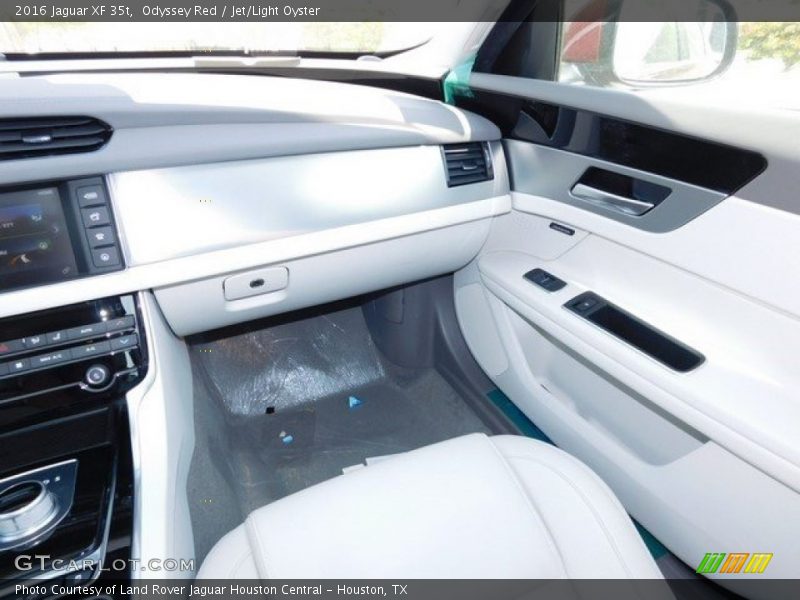 Odyssey Red / Jet/Light Oyster 2016 Jaguar XF 35t