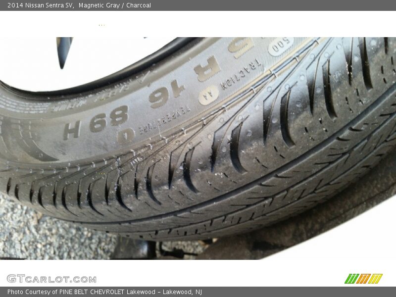 Magnetic Gray / Charcoal 2014 Nissan Sentra SV