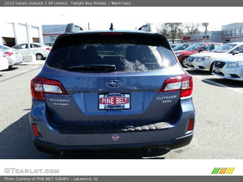 Twilight Blue Metallic / Warm Ivory 2016 Subaru Outback 3.6R Limited