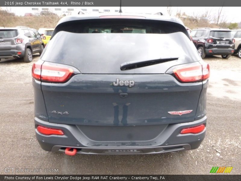 Rhino / Black 2016 Jeep Cherokee Trailhawk 4x4