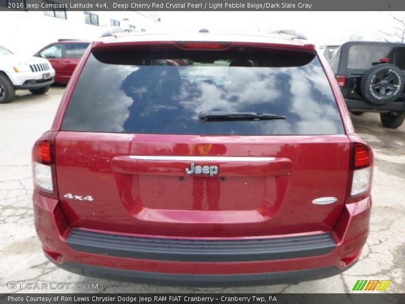 Deep Cherry Red Crystal Pearl / Light Pebble Beige/Dark Slate Gray 2016 Jeep Compass Latitude 4x4