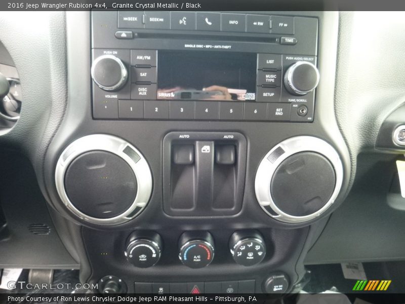 Granite Crystal Metallic / Black 2016 Jeep Wrangler Rubicon 4x4