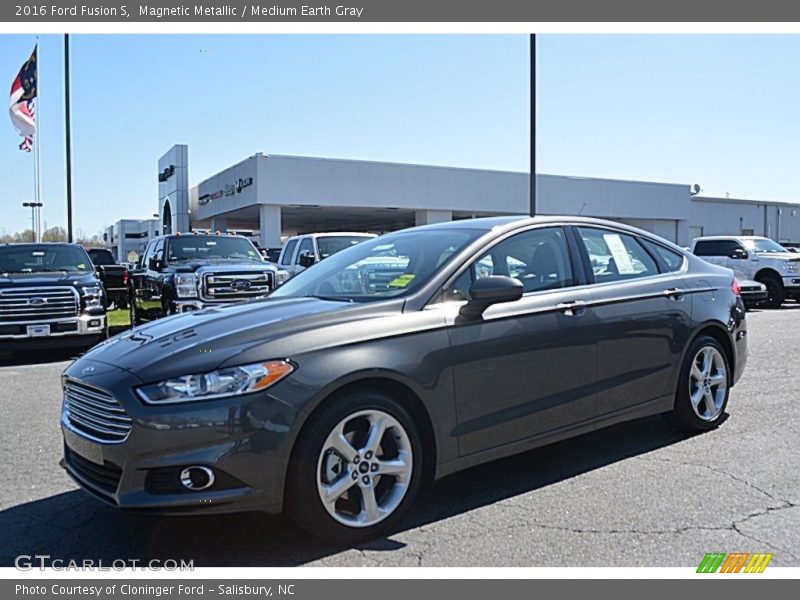 Magnetic Metallic / Medium Earth Gray 2016 Ford Fusion S