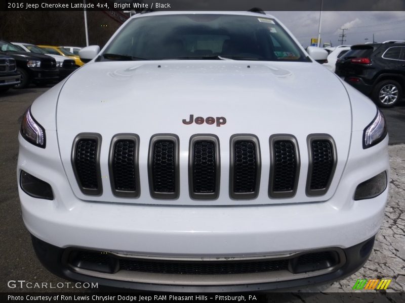 Bright White / Black 2016 Jeep Cherokee Latitude 4x4