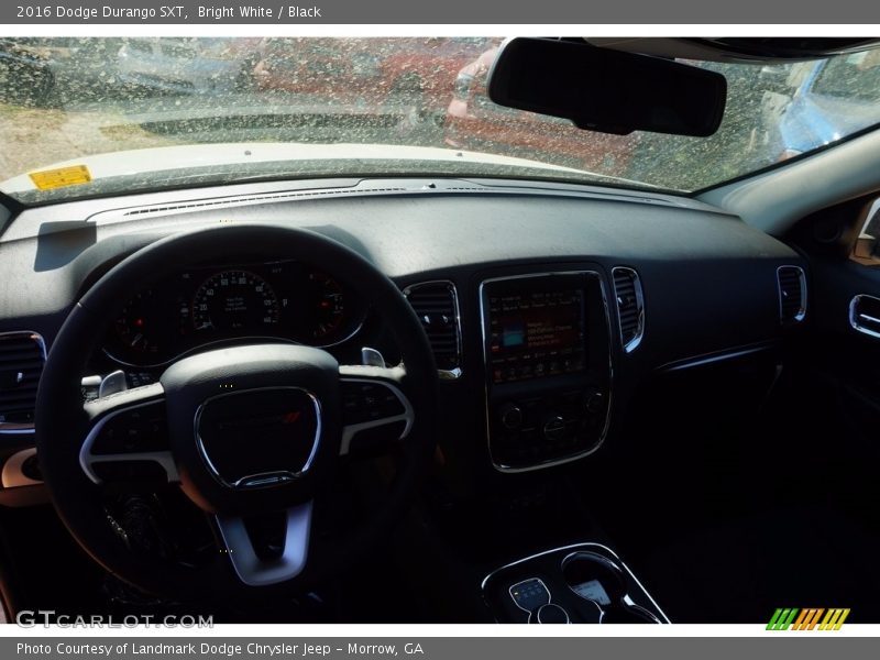 Bright White / Black 2016 Dodge Durango SXT