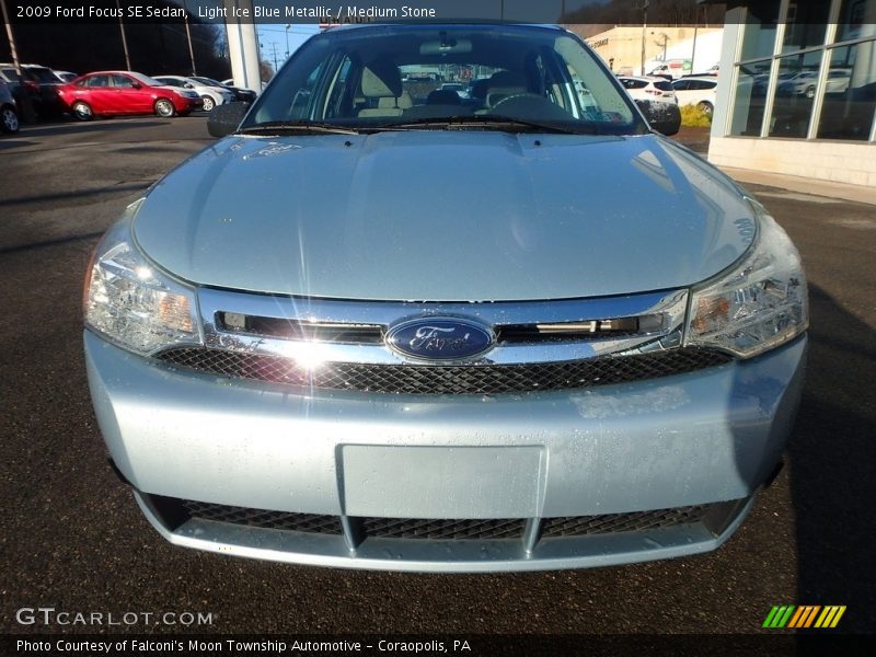 Light Ice Blue Metallic / Medium Stone 2009 Ford Focus SE Sedan