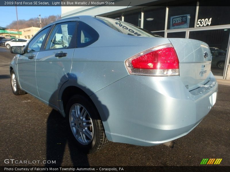 Light Ice Blue Metallic / Medium Stone 2009 Ford Focus SE Sedan