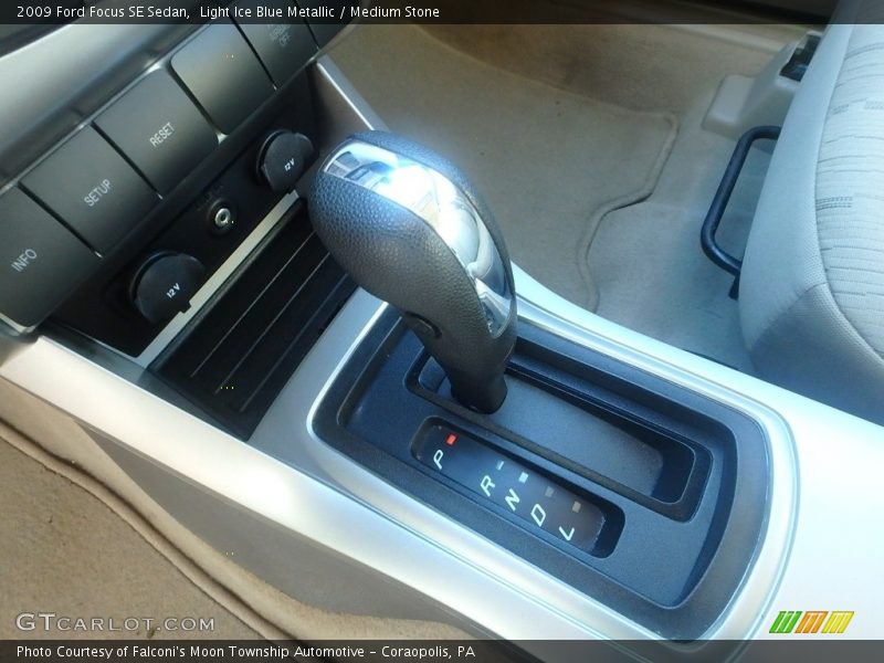 Light Ice Blue Metallic / Medium Stone 2009 Ford Focus SE Sedan
