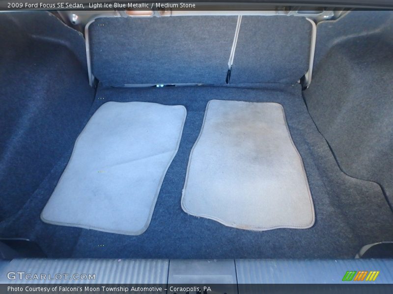 Light Ice Blue Metallic / Medium Stone 2009 Ford Focus SE Sedan